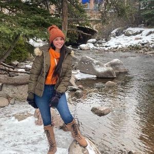 Meet your Posher, Yannel